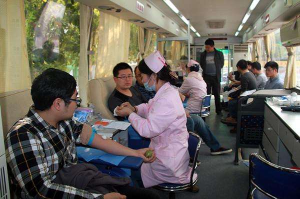 竞争恶劣，献血车价格也不能成为抢夺市场的主要因素