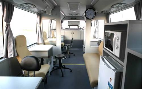 献血车安全吗？生产厂家通过这三点告诉你非常安全。02